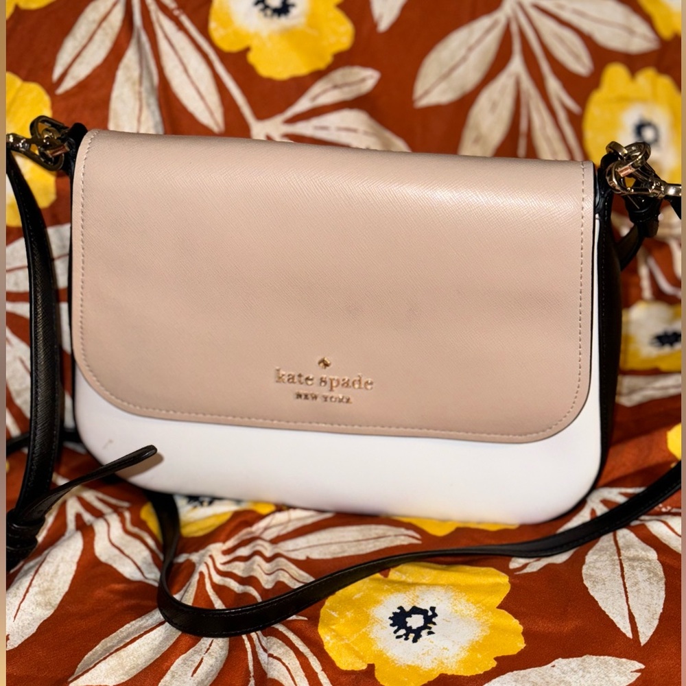 Kate Spade crossbody/should strap